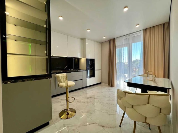 1 кім 4пов півторачка 45м з ремонтом і меблями ЖК Family Plaza - фото 1