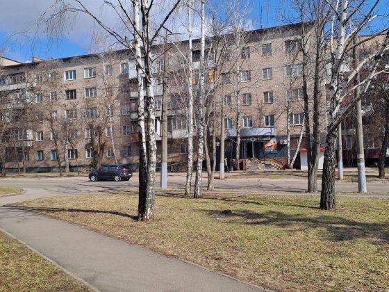 Покровский район 44 квартал 2х комнатная кв-а Кривой Рог