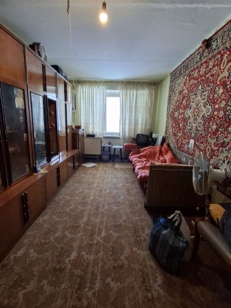 Продається кімнатна в малосімейці - фото 1