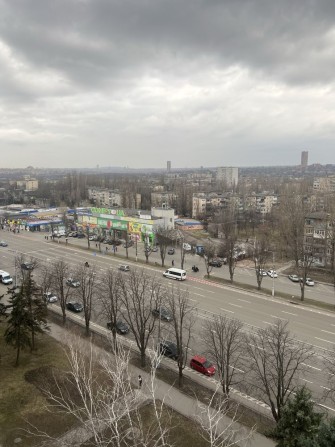 Продам в центре юбилейной квартиру - фото 1