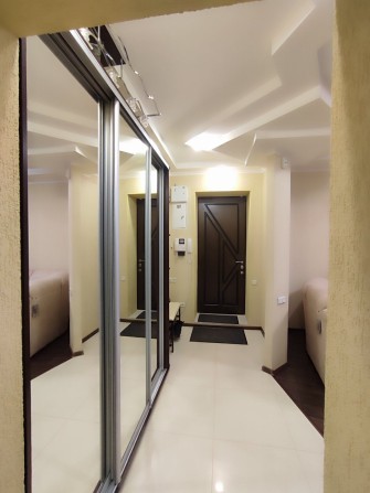 Продам 2 комнатную квартиру с автономным отоплением на 17 квартале - фото 1