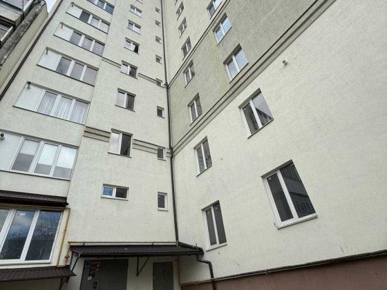 2 к. сирець вул. Гарбарська Івано-Франківськ