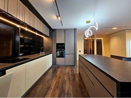 Розкішна 3-х кім квартира із виглядом на м.Озеро. 100м2 Івано-Франківськ