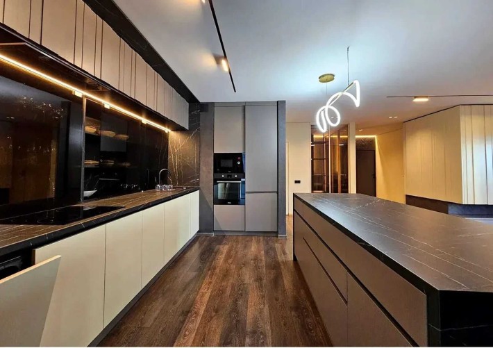 Розкішна 3-х кім квартира із виглядом на м.Озеро. 100м2 - фото 1