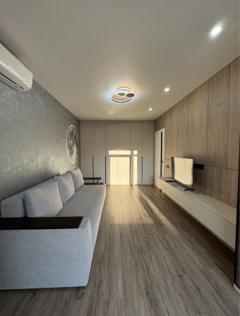 Дизайнерська євро 3к з новим ремонтом та газом в Ірпені - фото 1