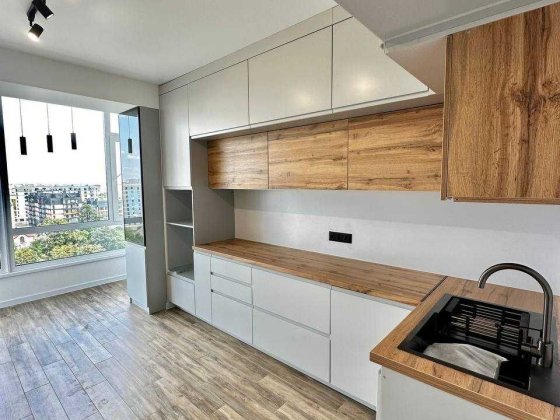 Квартира з ремонтом у центрі біля парку,   вул.Чорновола