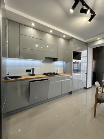 трикімнатна квартира|центр Івано-Франківськ ніхто не проживав - фото 1