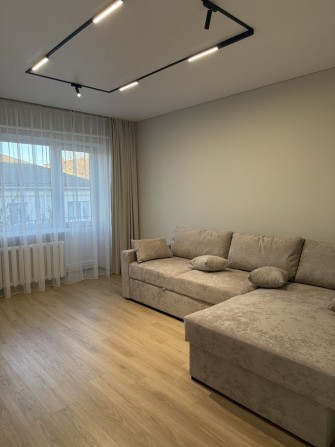 Продам квартиру в центрі Луцька - фото 1