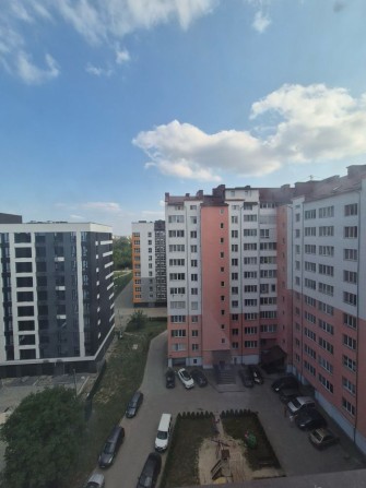 Продаж просторої 3-х кімнатної квартири в новобудові - фото 1