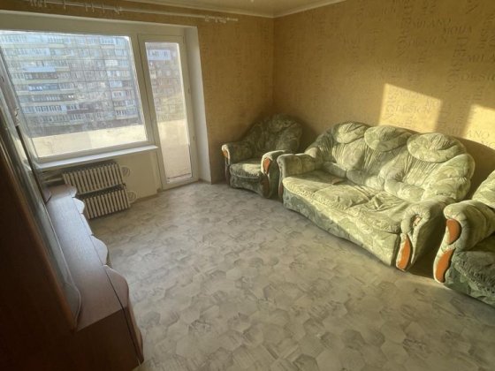 Продам  1  комнатную на первом восточном Кривой Рог