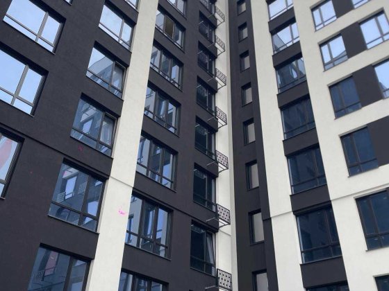 Здана простора однокіманта квартира індивідуальне опалення Ивано-Франковск