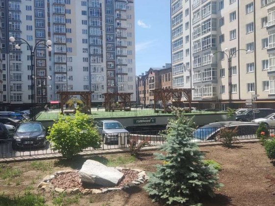 Продам здану  2 кімнатну квартиру  центр Ивано-Франковск