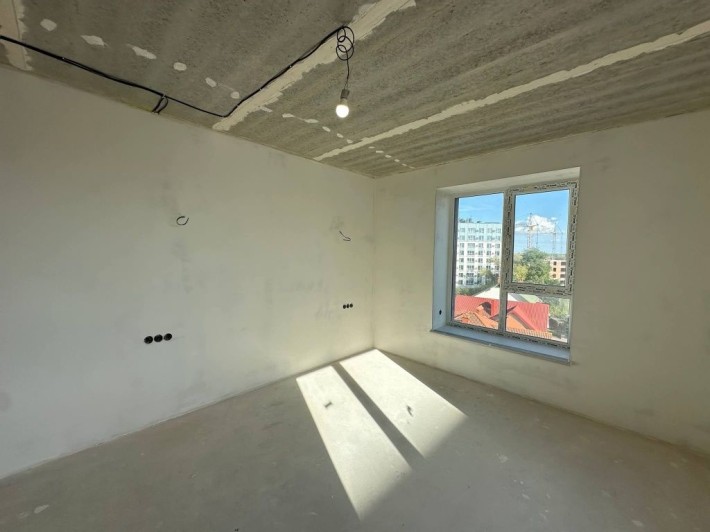 Двокімнатна квартира з частковим ремонтом, ЖК Опришівська Слобода - фото 1