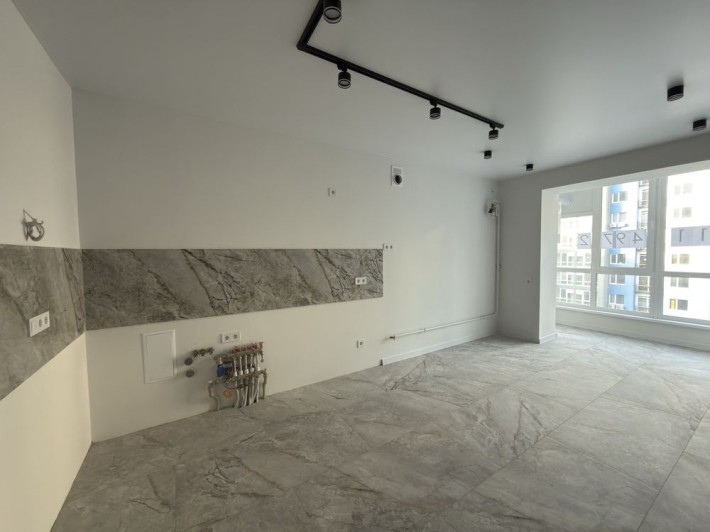 Продаж 2 кімнатної квартири з ремонтом - фото 1