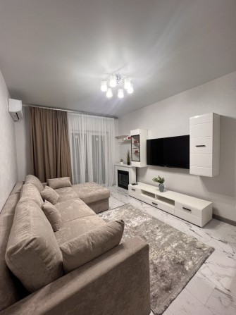 ПРОДАЖ 1-кімнатної новобудови з ремонтом та КОМІРКОЮ в ЖК «Премʼєр» - фото 1