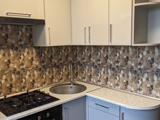 Продається 2-кімнатна квартира Кривой Рог