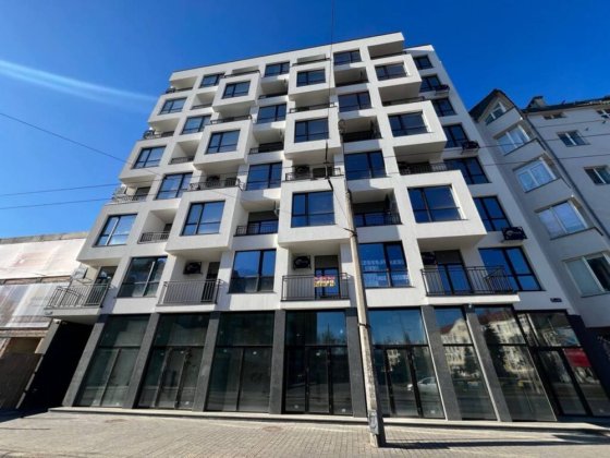 ЗДАНА 1к вул.Вовчинецька Івано-Франківськ