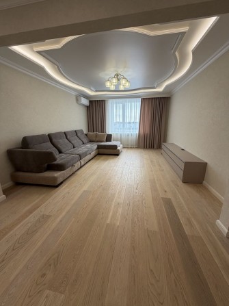 Продаж 4х кімн.квартири Центр вул. Перемоги (біля паркової зони) - фото 1