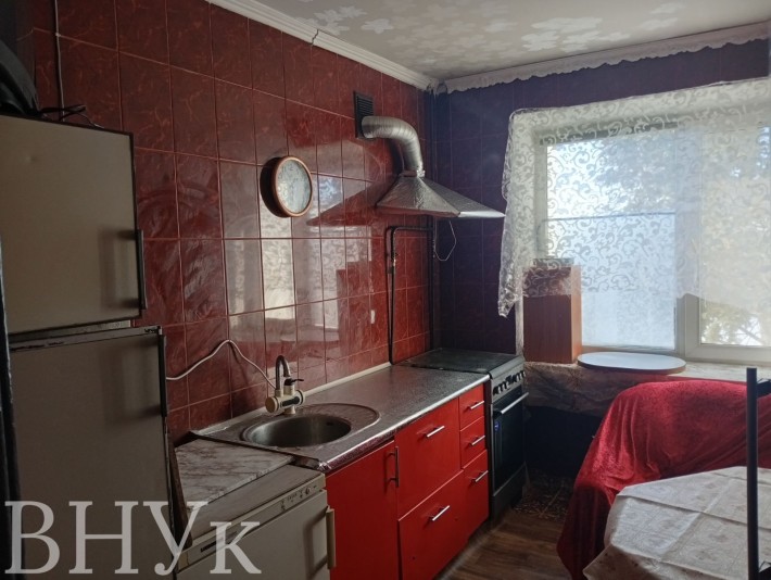 Продам 4 кімнатну квартиру - фото 1