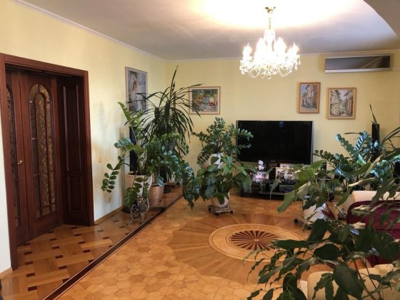 Продаж 3-кімнатної Центр Кременчуг