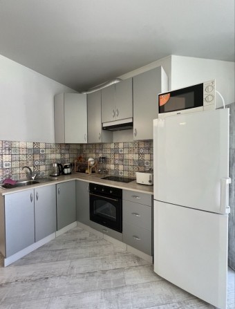 ЦЕНТР міста!Студія з ремонтом поруч зі школою! Без комісії! - фото 1