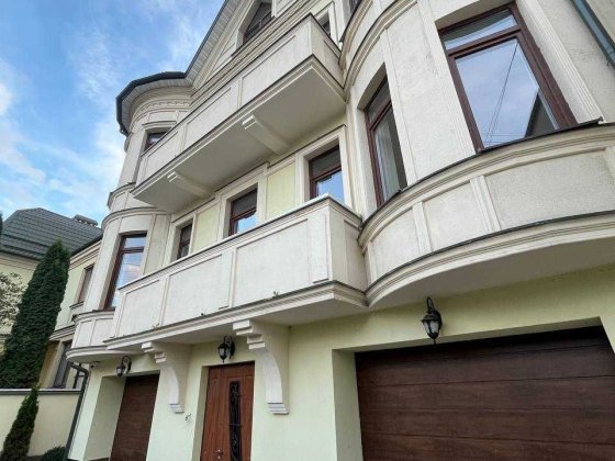 Елітна квартира в центрі біля парку Шевченка, з гаражем Івано-Франківськ