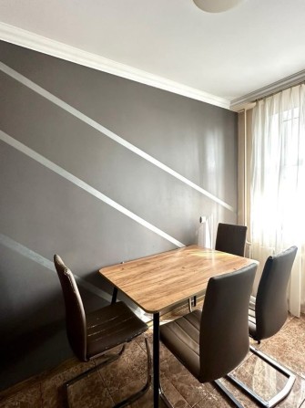 Світла 2-кімнатна квартира з ремонтом на Київському майдані, Луцьк - фото 1