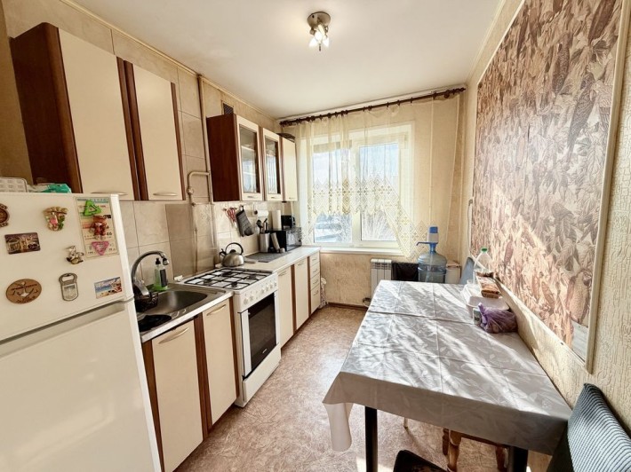 Продаж квартири в районі зупинки «Готель Київ» - фото 1