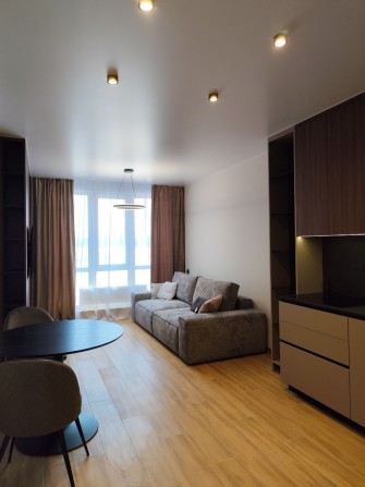 Продам стильну євро3к квартиру з новим ремонтом в Ірпені! - фото 1