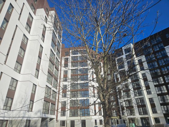 Готова 2кім.квартира поруч Парку і Озера!