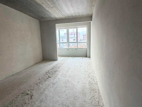 2-кім. квартира біля озера Ивано-Франковск