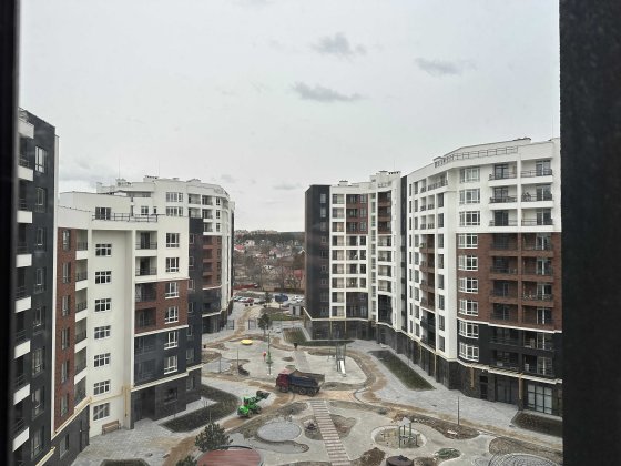 Однокімнатна з дизайнерським ремонтом в ЖК бізнес класу Синергія Сіті. Ірпінь