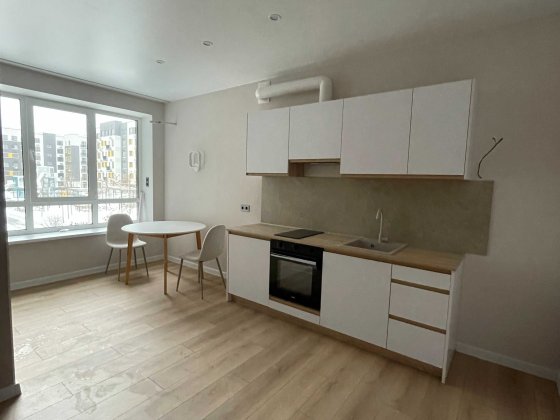 квартира з новим ремонтом.Єоселя 3%,7%.Мін. податки 2% Ірпінь