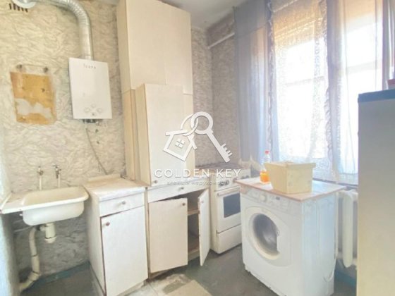 Продаж 2- кімнатної квартири пл. Визволення Кривой Рог