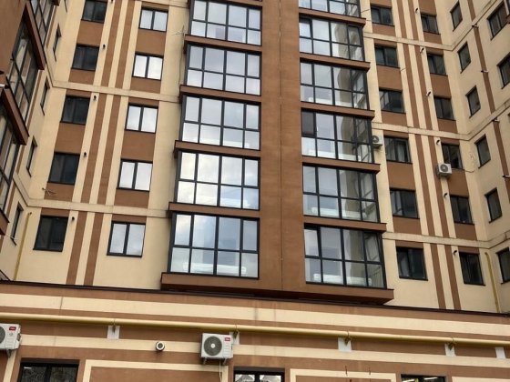 Продам 2х кімн квартиру площею 92,6 м2, вул, Соборності Луцьк