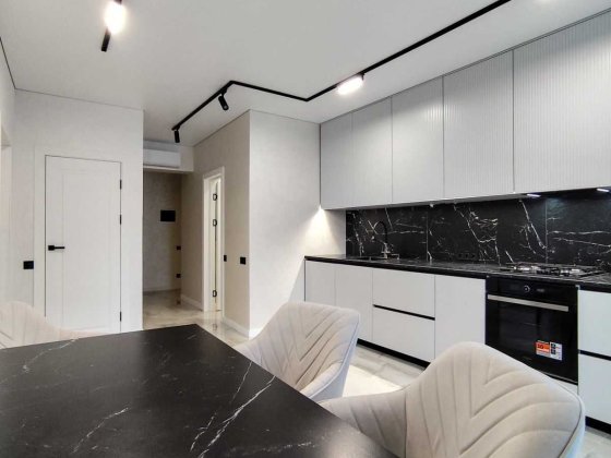 Готова квартира з ремонтом 70,7м2. Будинок зданий. Ирпень