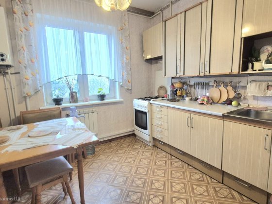 2-кім квартира з меблями та технікою. Ирпень