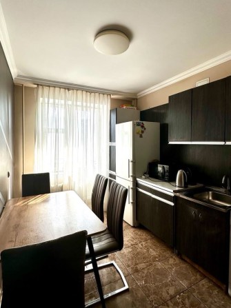 2-кім квартира у Луцьку, Київський майдан - фото 1