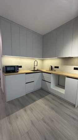 єОселя до 3-х.р. !1 к з ремонтом! Гардероб! Швидкий виїзд на Київ. - фото 1