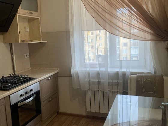 Продаю 2-хкімн. квартиру /5-йЗарічний/ ремонт/покращене планування Кривой Рог