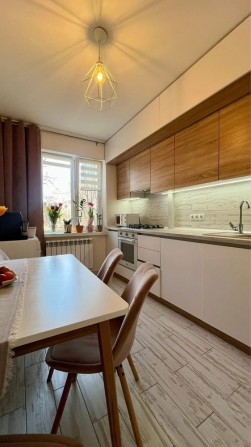 Сучасна 2-кімнатна квартира з євроремонтом, Луцьк, ДПЗ - фото 1