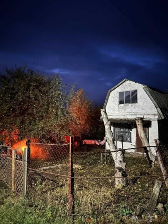 Двоповерхова дача 30м2 з затишною ділянкою - фото 1