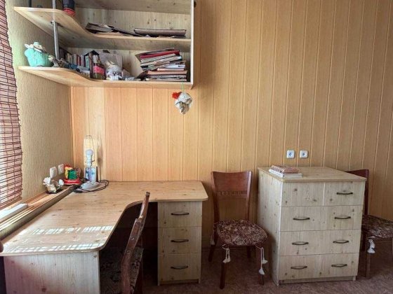 Продам  3 кімнатну квартиру на Карачунах Кривий Ріг