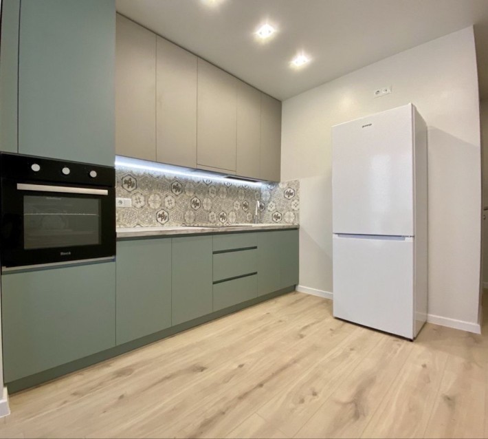 Продаж квартири з сучасним ремонтом на Щасливому. - фото 1