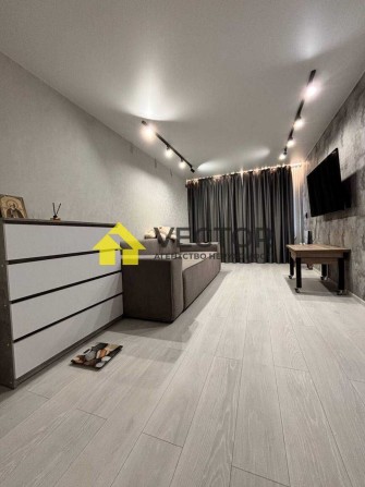 Топова 3-х кімнатна. Цегляний будинок. Ремонт - фото 1