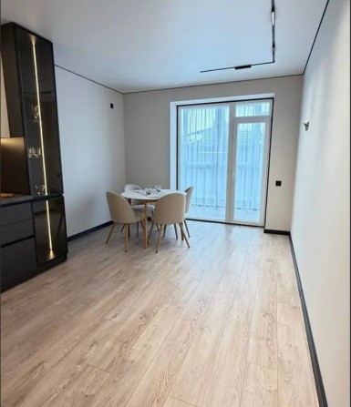 € Сучасна 2-кімнатна квартира в новобудові  район Льонокомбінат - фото 1