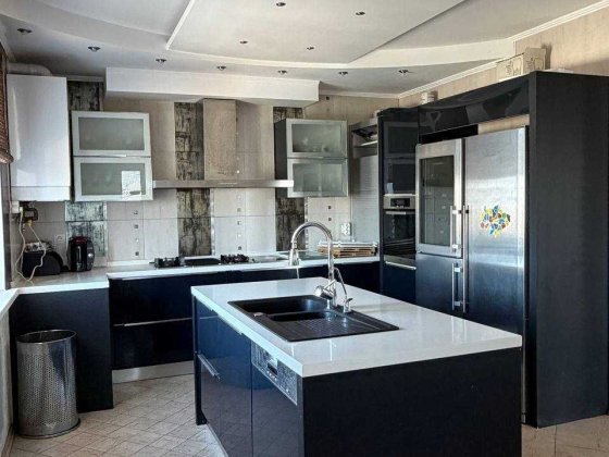 Центр міста! 3-х кімнатна квартира 134,5м2 в Новобудові, (Ляхова,12а) Полтава