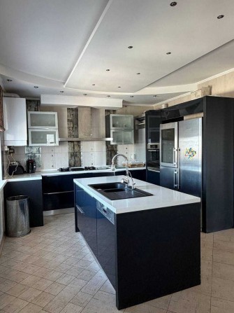 Центр міста! 3-х кімнатна квартира 134,5м2 в Новобудові, (Ляхова,12а) - фото 1