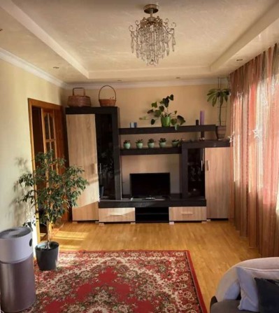 є  2-кімнатна квартира з меблями та технікою - фото 1