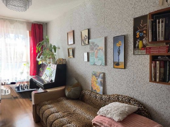 Продам 2х кімнатну на Харківській, 2 поверх. Суми